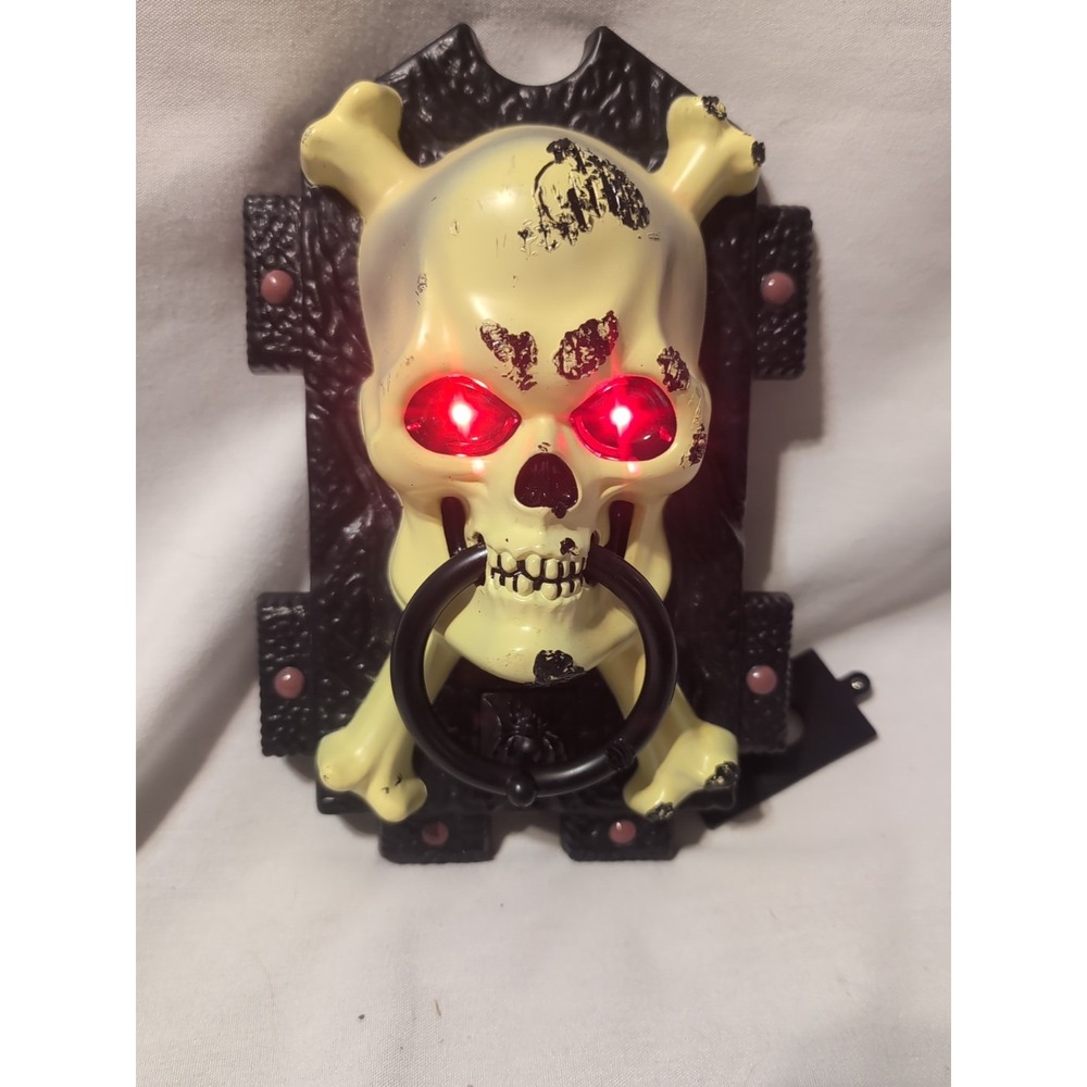 2002 Paper Magic Group Skull & Crossbones Door Knocker w/ Lights & Sound WORKS